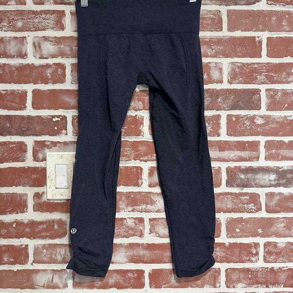 Lululemon Textured Seamless High-Rise Leggings Navy Blue Size 6 - Picture 2 of 7
